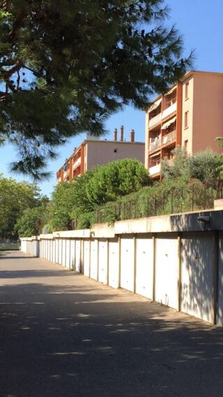  Parking / Garage à vendre 