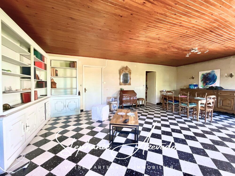 Vente Maison Maison avec dépendance 6 pièces Nîmes