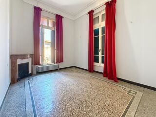  Maison à vendre 15 + pièces 372 m²