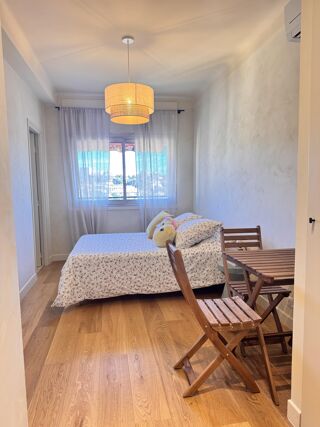  Appartement à louer 3 pièces 92 m²