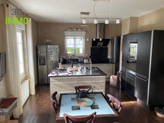  Maison � vendre 8 pi�ces 180 m�