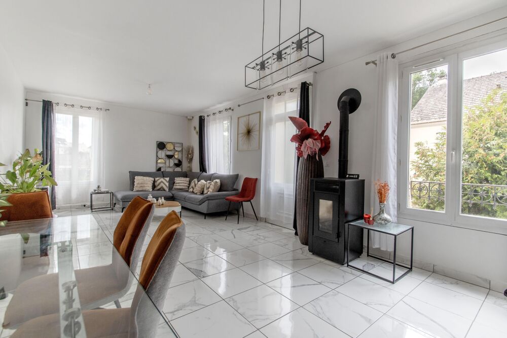 Vente Maison Maison 9 pièces Saint-fargeau-ponthierry