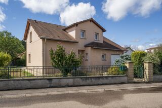 Maison 5 pièces 140 m² · à Thaon-les-Vosges · 140 m² · 239 000 €