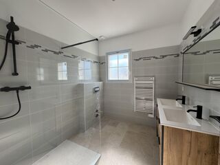  Maison 5 pices 105 m Les artigues-de-lussac