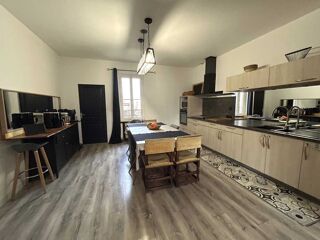  Maison � vendre 7 pi�ces 234 m�