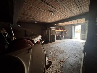  Parking / Garage à vendre 167 m² Béziers
