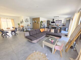 Vente Maison Maison 6 pièces Uzès