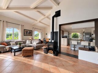  Maison à vendre 9 pièces 205 m²