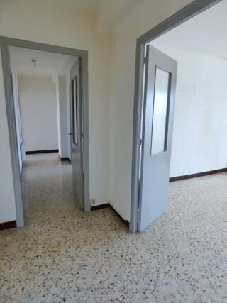  Appartement  vendre 4 pices 