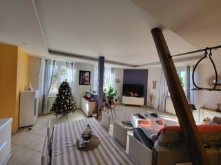  Maison � vendre 7 pi�ces 216 m�