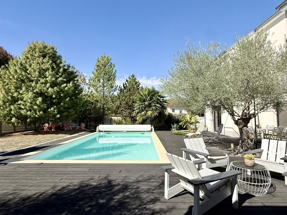 Vente Maison Maison 8 pièces Saint-julien-les-villas