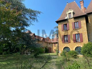  Maison  vendre 15 + pices 526 m