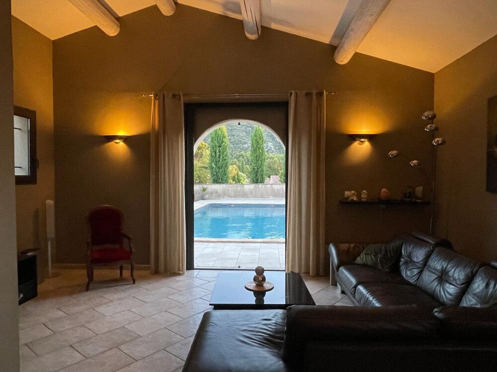 à vendre  Maison Maubec (84660)