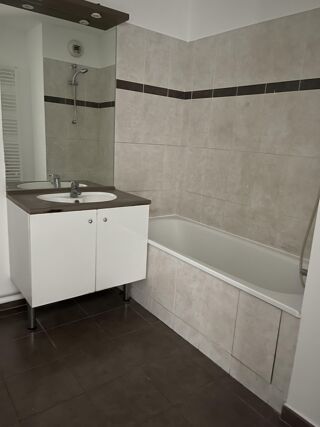  Appartement � vendre 3 pi�ces 57 m�