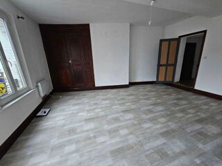  Immeuble à vendre 8 pièces  Guise