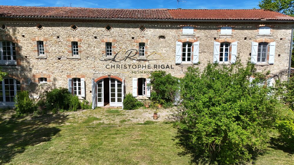 Maison 15 pièces 470 m² · à Puylaurens · 470 m² · 444 000 €