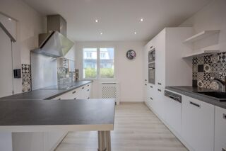  Maison à vendre 8 pièces 145 m²