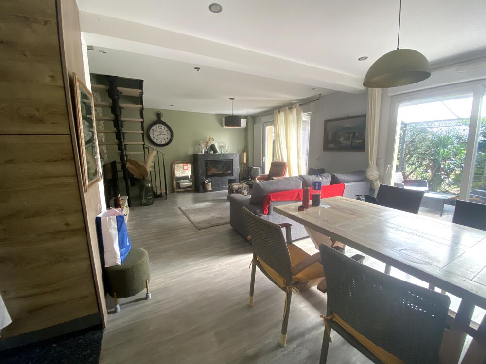 Vente Maison Maison 4 pièces Ris-orangis