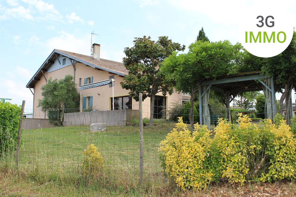 Maison et grand terrain 10 pièces