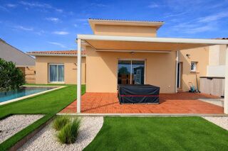  Maison � vendre 4 pi�ces 136 m� Vendres