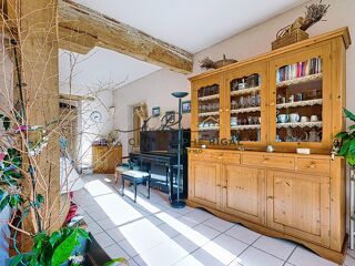  Maison à vendre 15 + pièces 477 m²