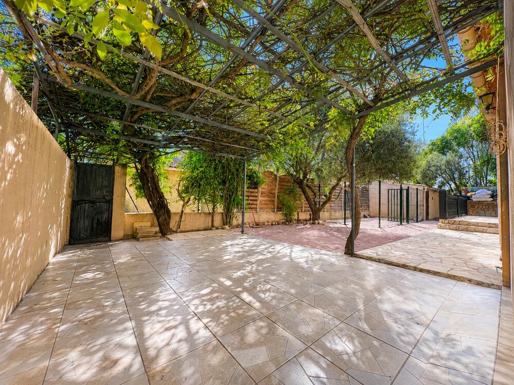 Vente Maison Maison 5 pièces Gallargues-le-montueux