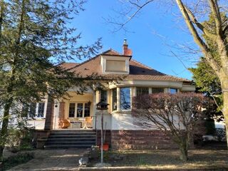  Maison  vendre 9 pices 218 m