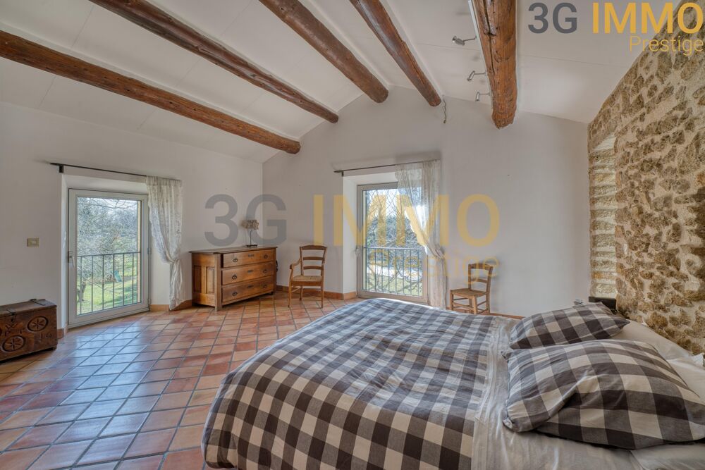 à vendre  Maison Uchaux (84100)