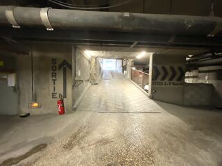  Parking / Garage � vendre 