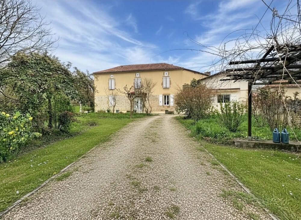 Vente Maison Maison ancienne 7 pièces Plaisance