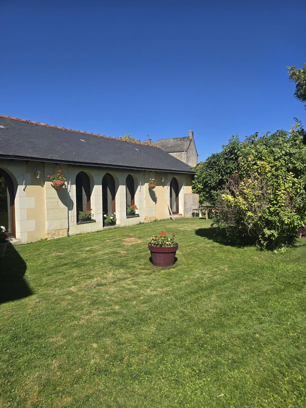 Maison 8 pièces 205 m² · à Gennes-Val-de-Loire · 205 m² · 399 900 €