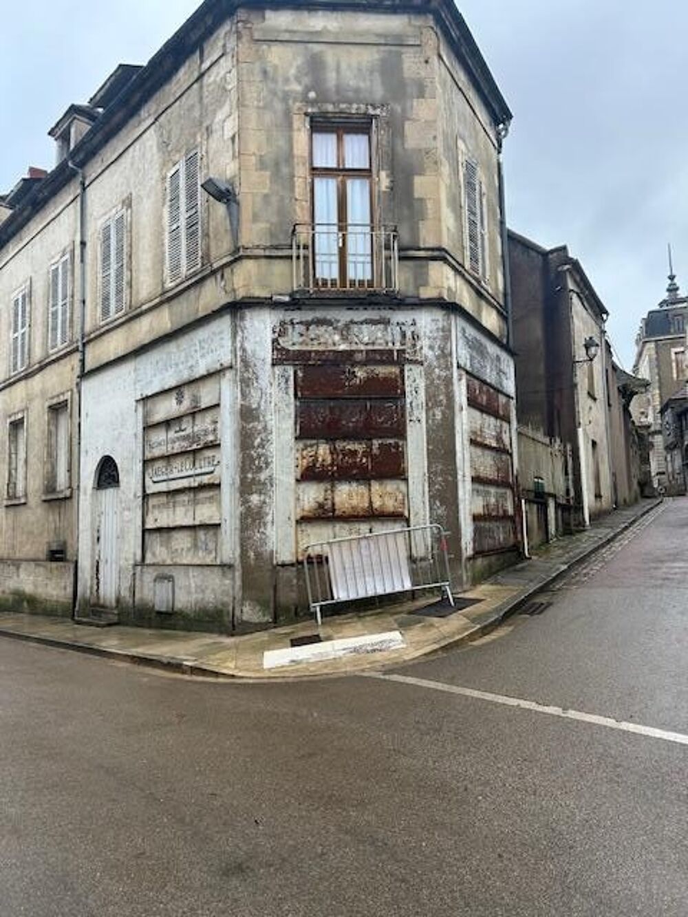 Maison à rénover 7 pièces
