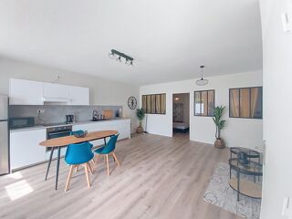  Appartement à louer 3 pièces 65 m²