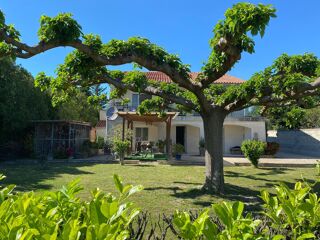  Maison � vendre 7 pi�ces 165 m�