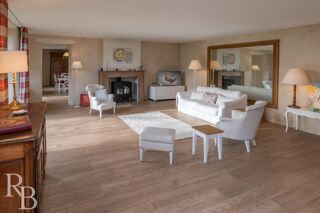  Maison � vendre 8 pi�ces 258 m�