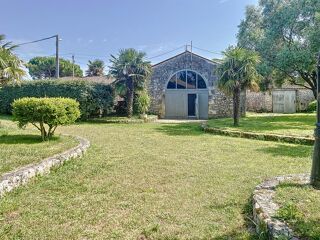  Maison � vendre 15 + pi�ces 473 m�