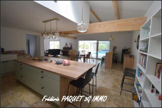  Maison  vendre 8 pices 