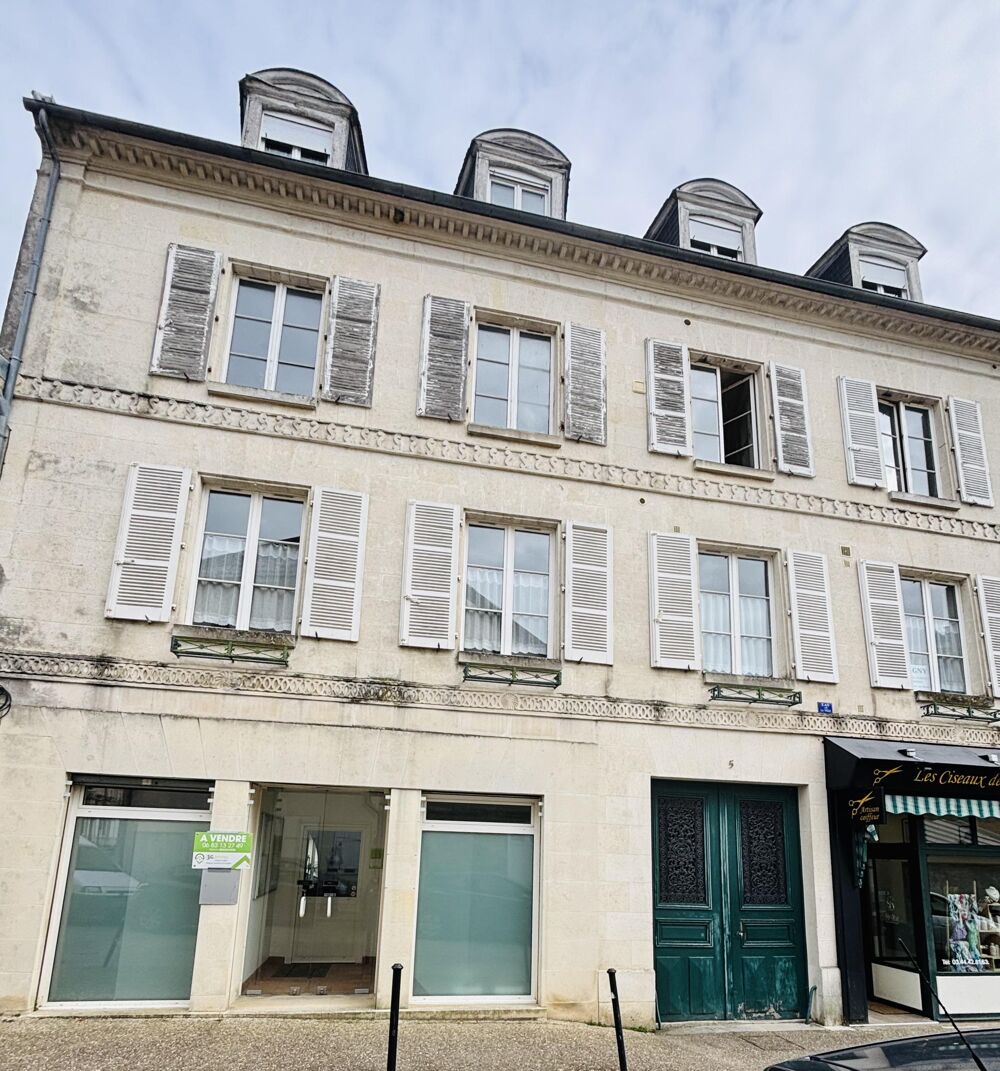   Vente murs pro  à Pierrefonds Pierrefonds