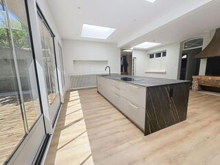  Maison à vendre 10 pièces 230 m²