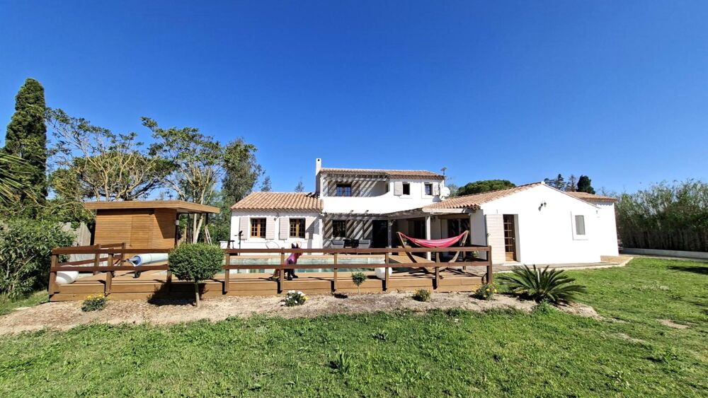 Vente Maison Maison et grand terrain 6 pièces Saintes-maries-de-la-mer