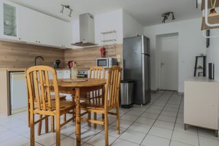  Appartement à louer 2 pièces 44 m²