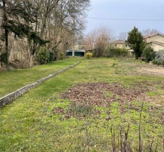  Terrain  vendre 600 m