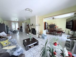  Maison  vendre 7 pices 