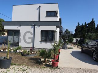  Maison  vendre 5 pices 142 m