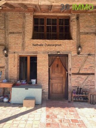  Maison  vendre 9 pices 