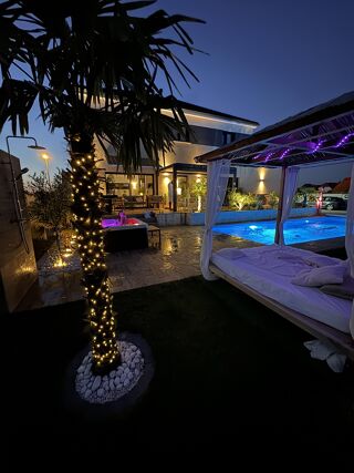  Maison � vendre 9 pi�ces 220 m�