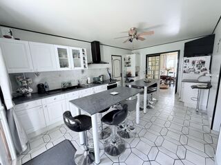  Maison  vendre 7 pices 182 m