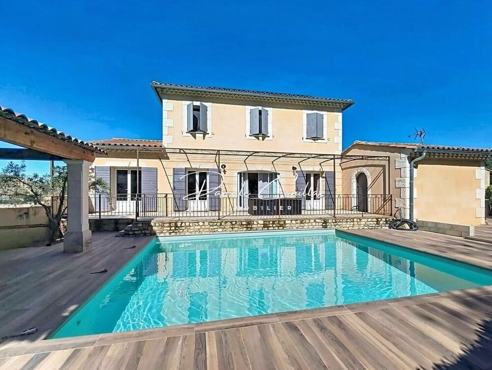 Maison 5 pièces 120 m² · à Saint-Rémy-de-Provence · 120 m² · 680 000 €