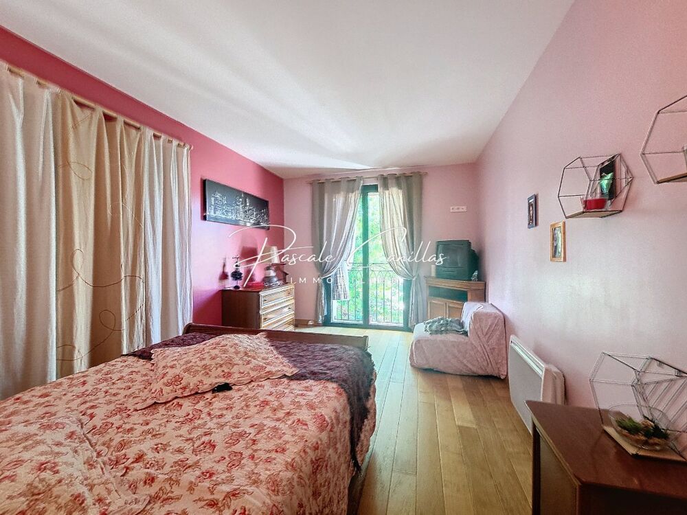 Maison avec dépendance 12 pièces