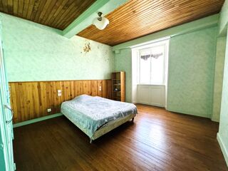  Immeuble  vendre 7 pices 230 m